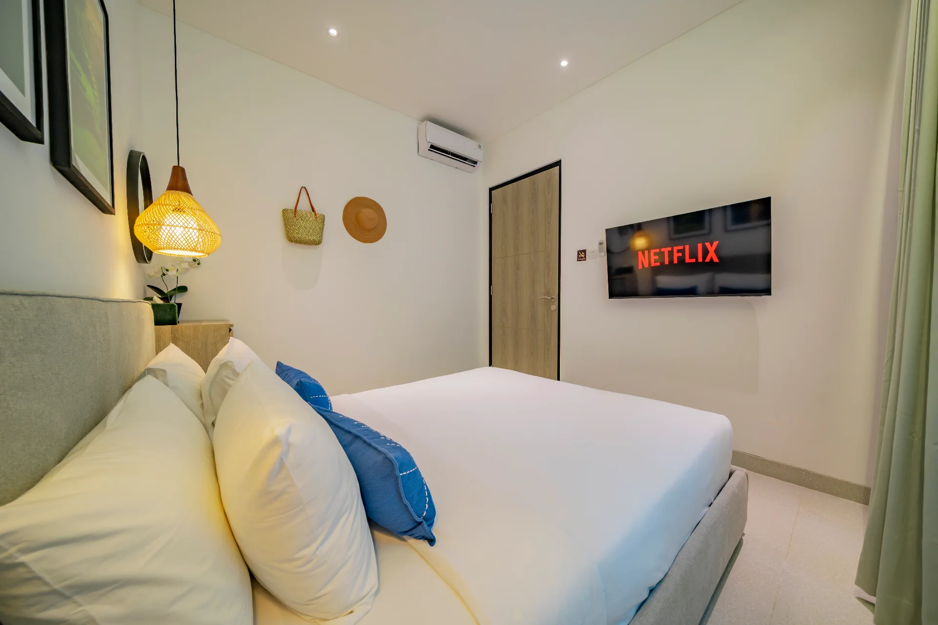 Photo 77
